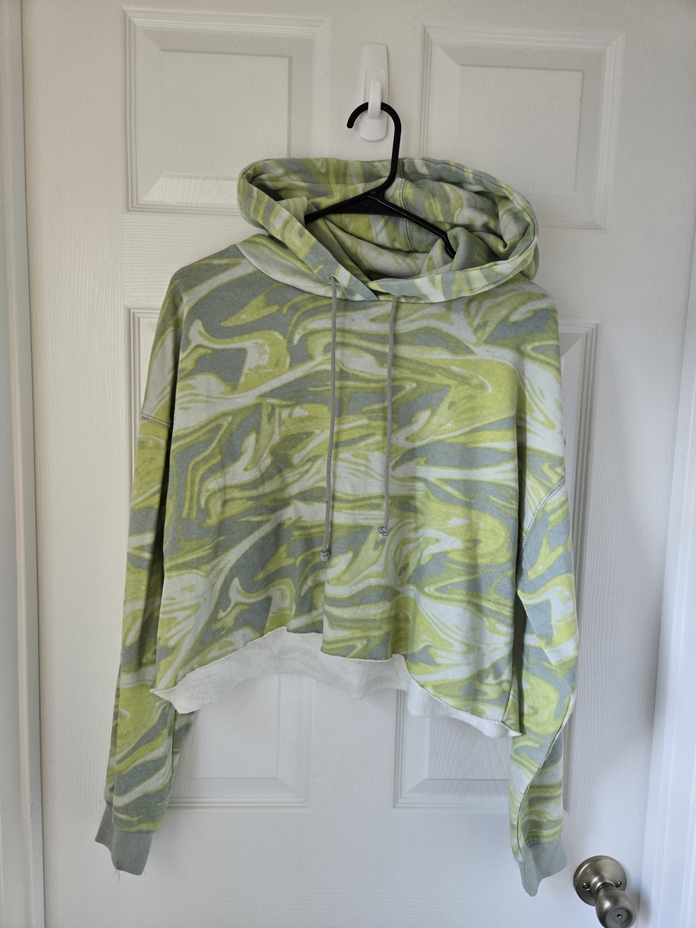 wild fable Green Tie-Dye Cropped Hoodie XL Raw Hem Cozy Athleisure - Picture 1 of 10